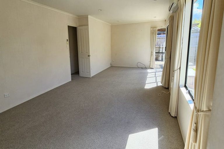 Photo of property in 2 Moffat Way, Bethlehem, Tauranga, 3110