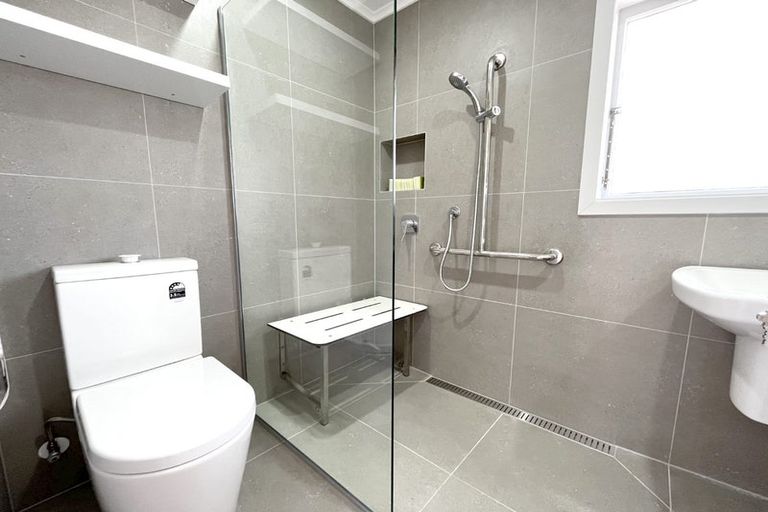 Photo of property in 8 Daytona Road, Henderson, Auckland, 0610