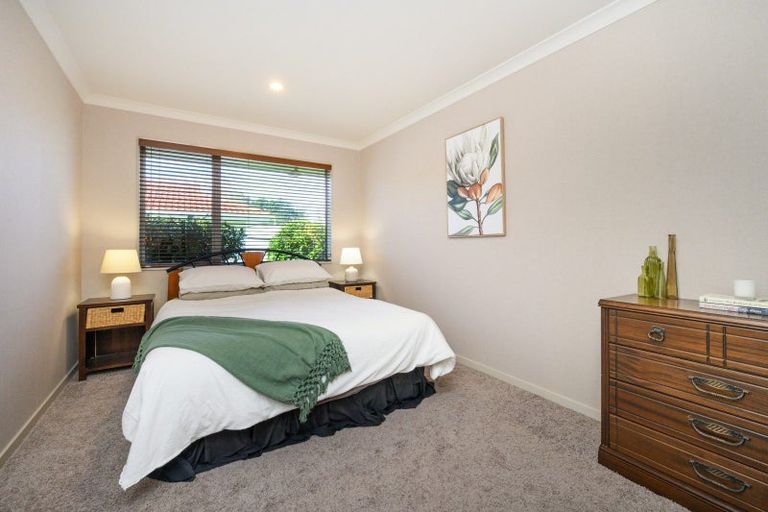 Photo of property in 2 Ursula Drive, Feilding, 4702