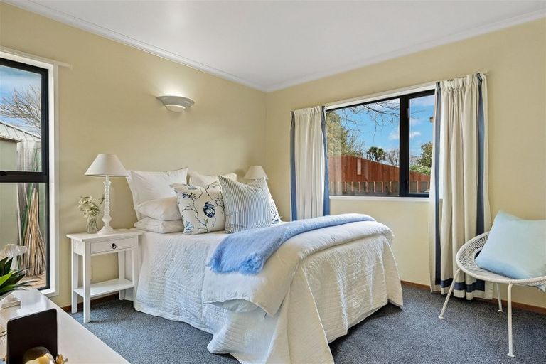 Photo of property in 30 Lees Road, Strowan, Christchurch, 8052