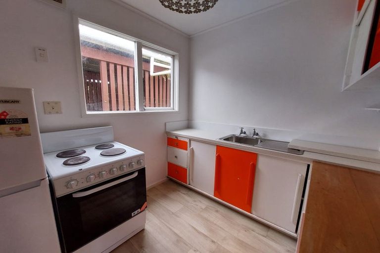 Photo of property in 1/27a Randwick Road, Northland, Wellington, 6012