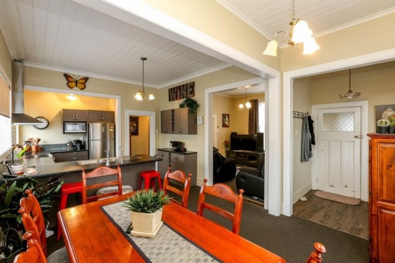 Photo of property in 21 Harriet Place, Whalers Gate, New Plymouth, 4310