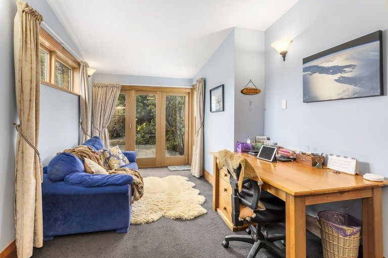 Photo of property in 159 Onepu Road, Lyall Bay, Wellington, 6022