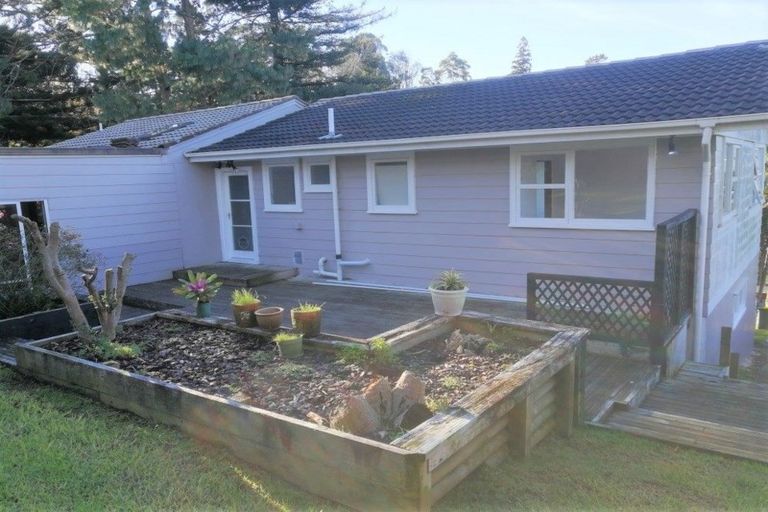 Photo of property in 2 Sylvan Park Avenue, Milford, Auckland, 0620