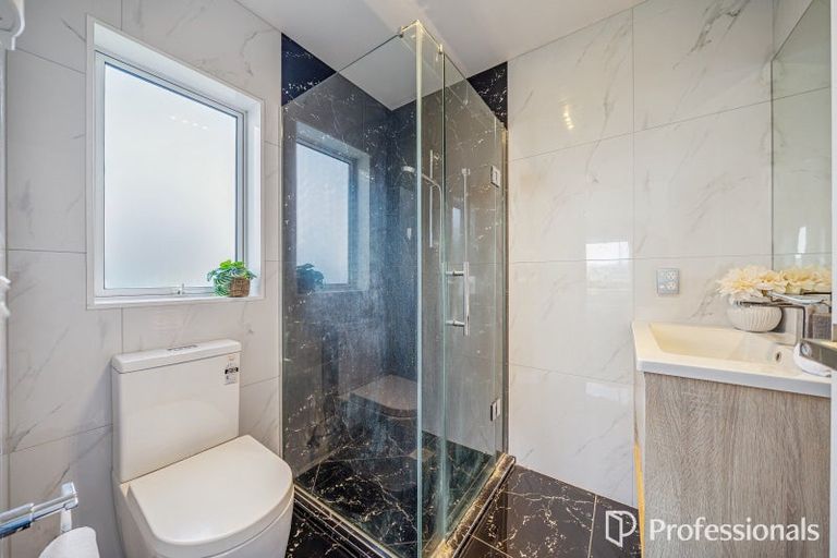 Photo of property in 17 Lindis Lane, Kelson, Lower Hutt, 5010