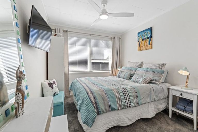 Photo of property in 37a Hatton Road, Orewa, 0931