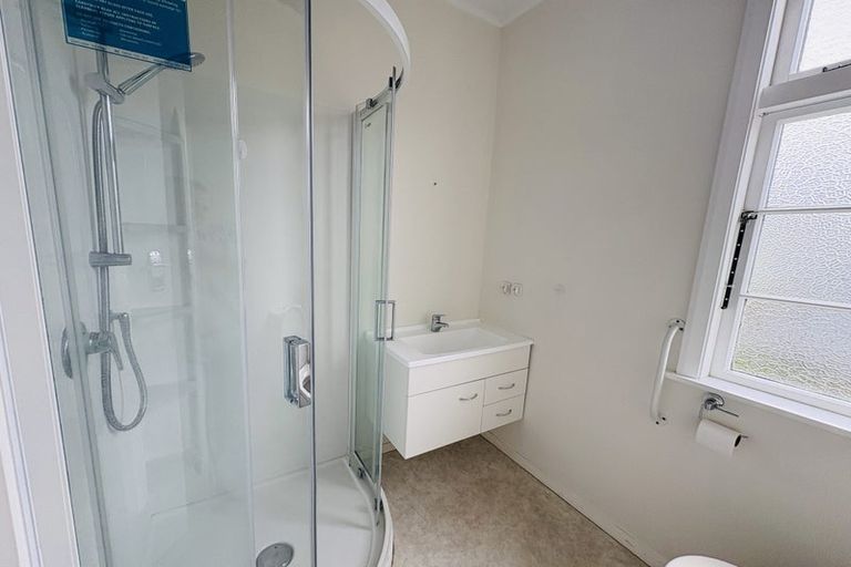 Photo of property in 29-31 Rangitira Avenue, Palmerston North, 4414