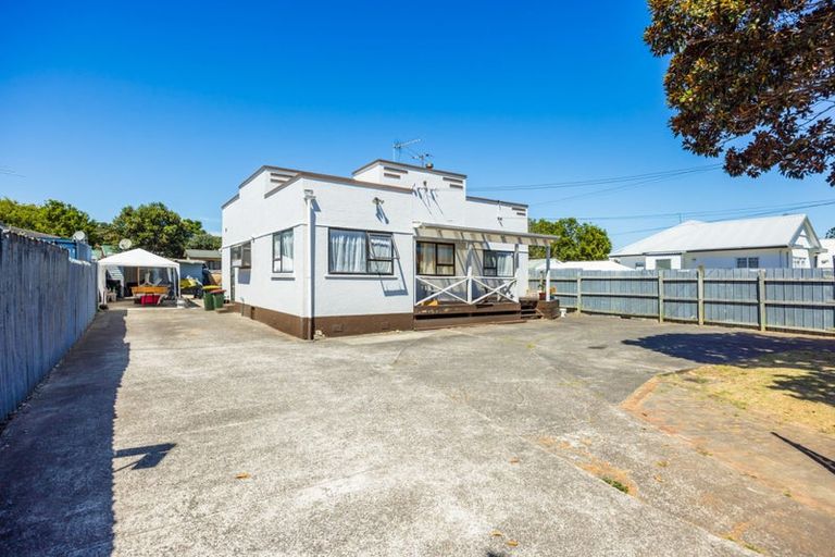 Photo of property in 12 Franklin Avenue, Papatoetoe, Auckland, 2024