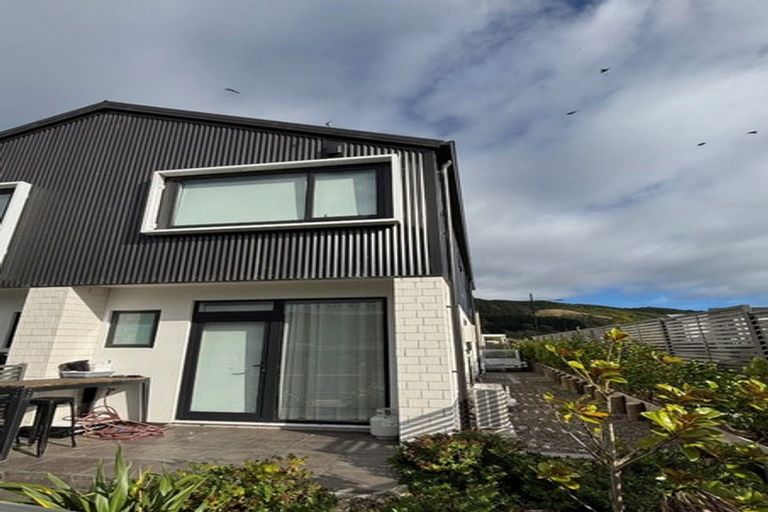 Photo of property in 1 Tokitoki Way, Kenepuru, Porirua, 5022