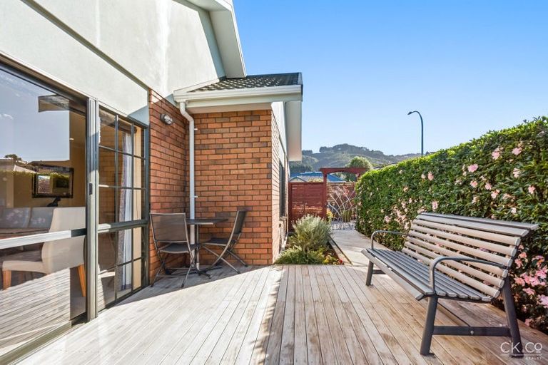 Photo of property in 11 Ormrod Grove, Riverstone Terraces, Upper Hutt, 5018