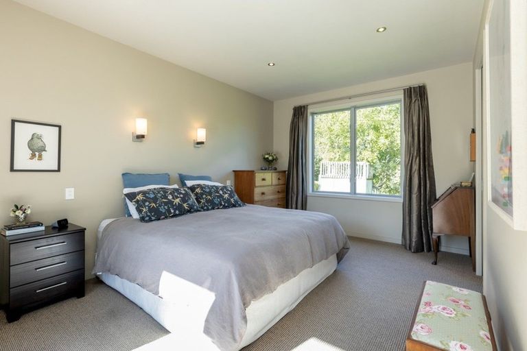 Photo of property in 15 Lakeview Terrace, Taradale, Napier, 4112