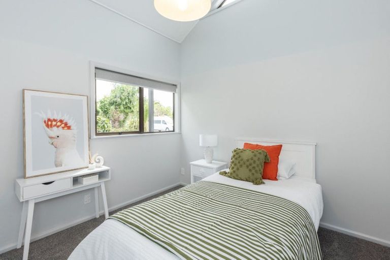 Photo of property in 14 Church Road, Taradale, Napier, 4112