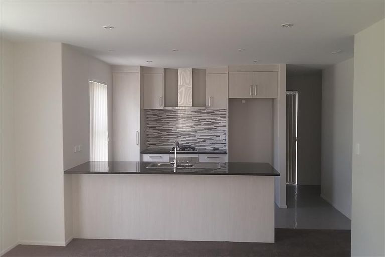 Photo of property in 6 Pipipi Crescent, Takanini, 2112