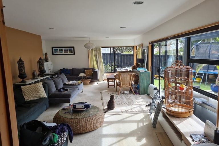 Photo of property in 1/14 Beresford Street, Bayswater, Auckland, 0622