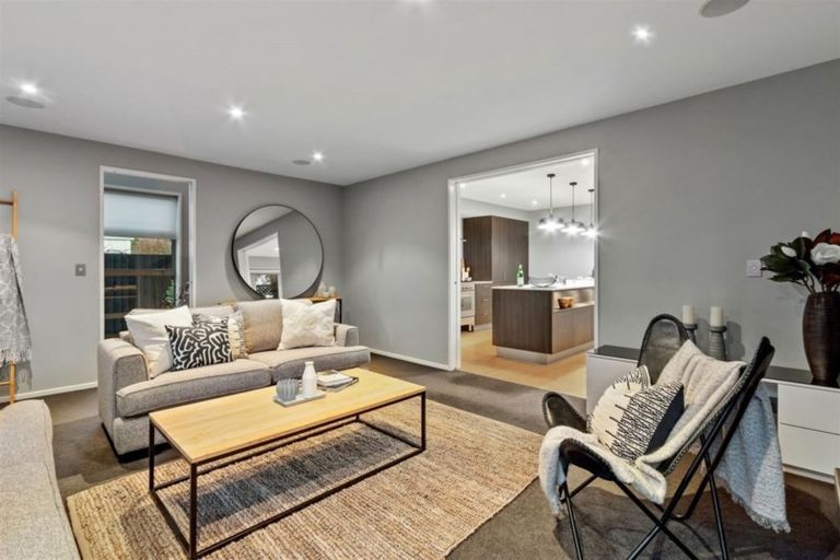 Photo of property in 128a Holly Road, St Albans, Christchurch, 8014