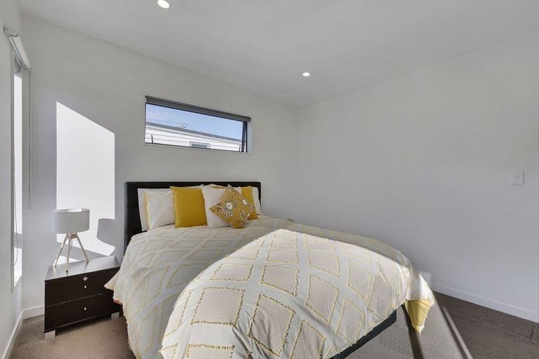 Photo of property in 7u7 Handyside Street, Tawa, Wellington, 5028