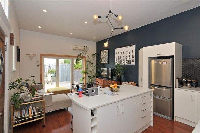 Photo of property in 23 Douglas Street, Mount Cook, Wellington, 6021