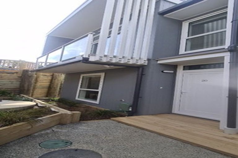Photo of property in 20 Tai Lane, Whitby, Porirua, 5024