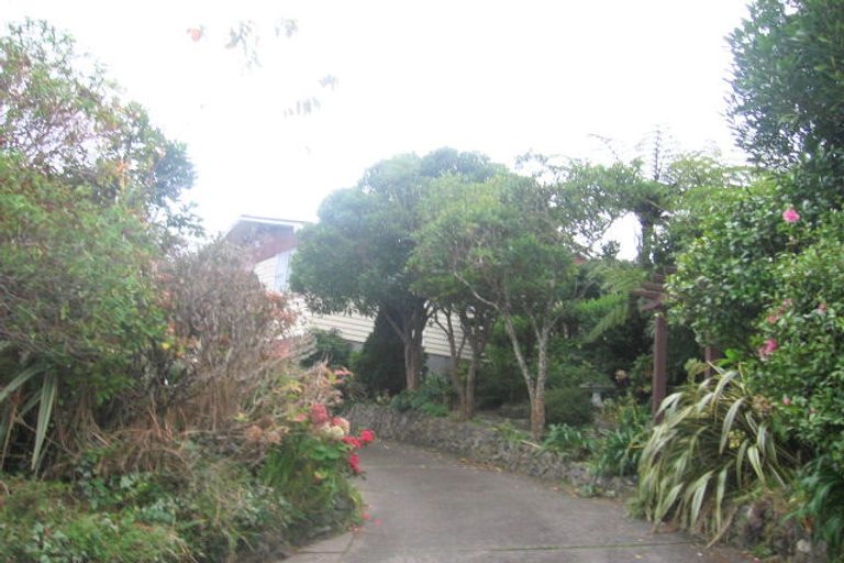 Photo of property in 7 Walnut Way, Maungaraki, Lower Hutt, 5010