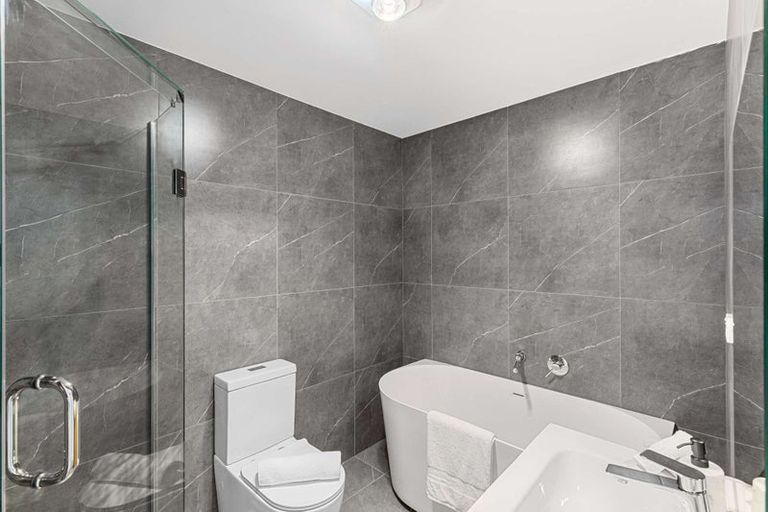 Photo of property in 3 Whawhaki Lane, Kumeu, 0810
