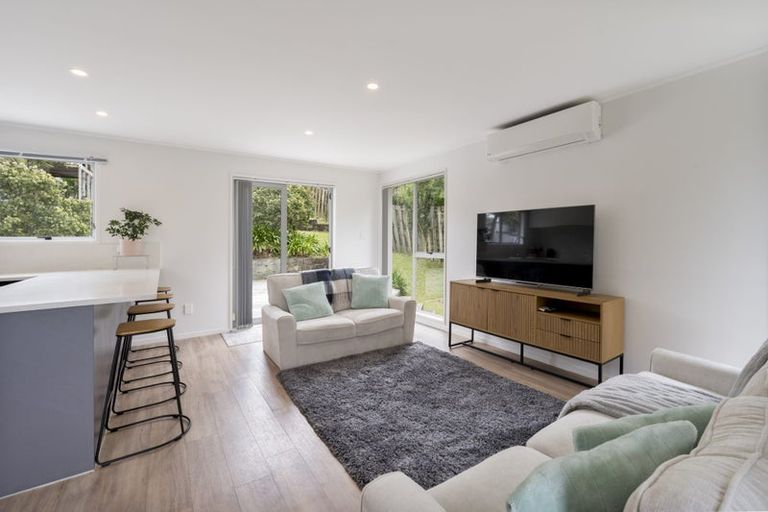 Photo of property in 37 Clyma Place, Massey, Auckland, 0614