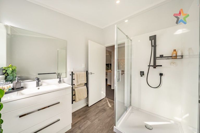 Photo of property in 129 Manuka Street, Stokes Valley, Lower Hutt, 5019