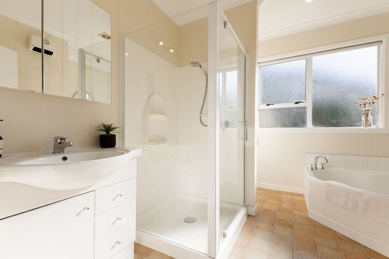 Photo of property in 15b Ratanui Road, Paraparaumu, 5032