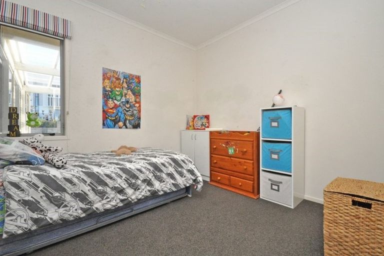 Photo of property in 16 Kanuka Road, Hobsonville, Auckland, 0616