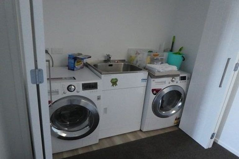 Photo of property in 12 Highlands Close, Queenstown, 9300