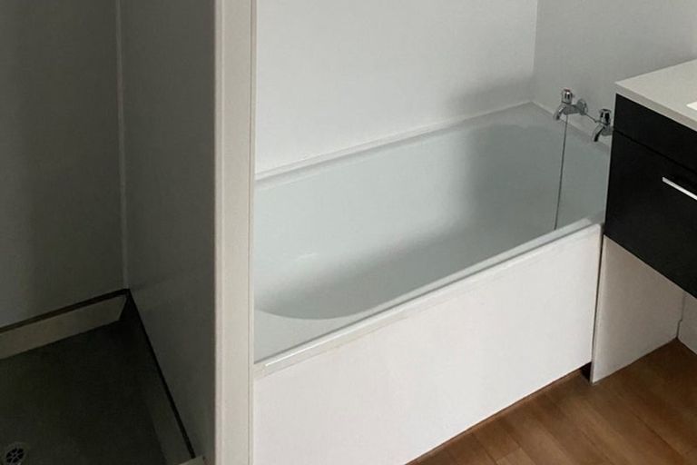 Photo of property in 4/2 Ruakiwi Road, Hamilton Lake, Hamilton, 3204