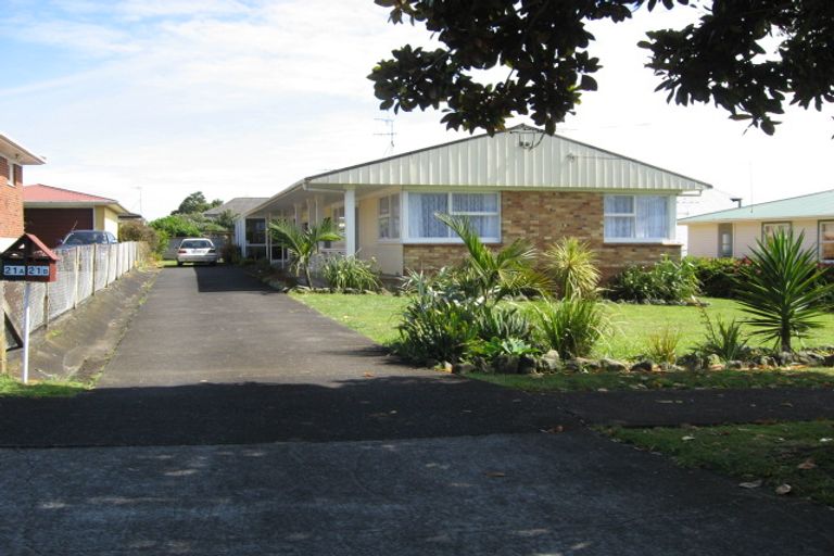 Photo of property in 2/21 Miro Road, Mangere Bridge, Auckland, 2022