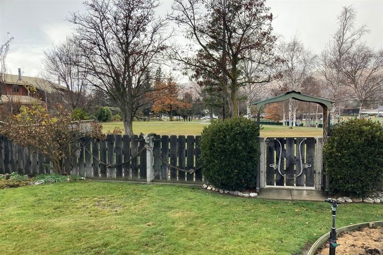 Photo of property in 13 Orchard Place, Cromwell, 9310