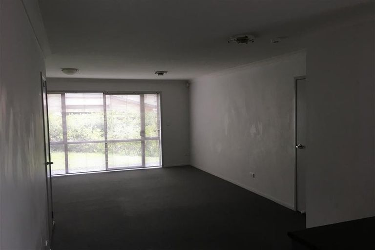 Photo of property in St Claire Village, 1/172 Mcleod Road, Te Atatu South, Auckland, 0610