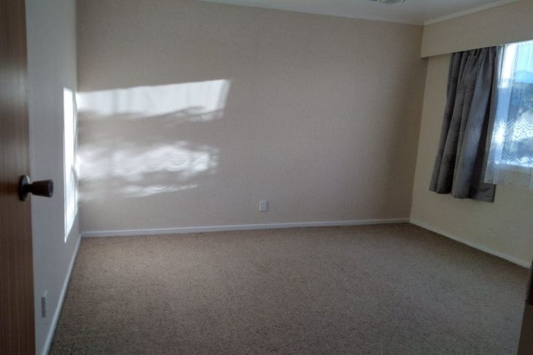 Photo of property in 85 Baylands Drive, Newlands, Wellington, 6037