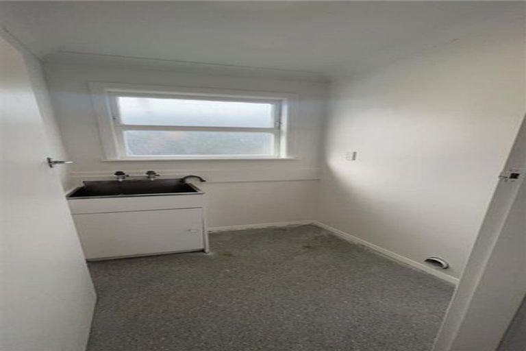 Photo of property in 130 Cambridge Street, Levin, 5510