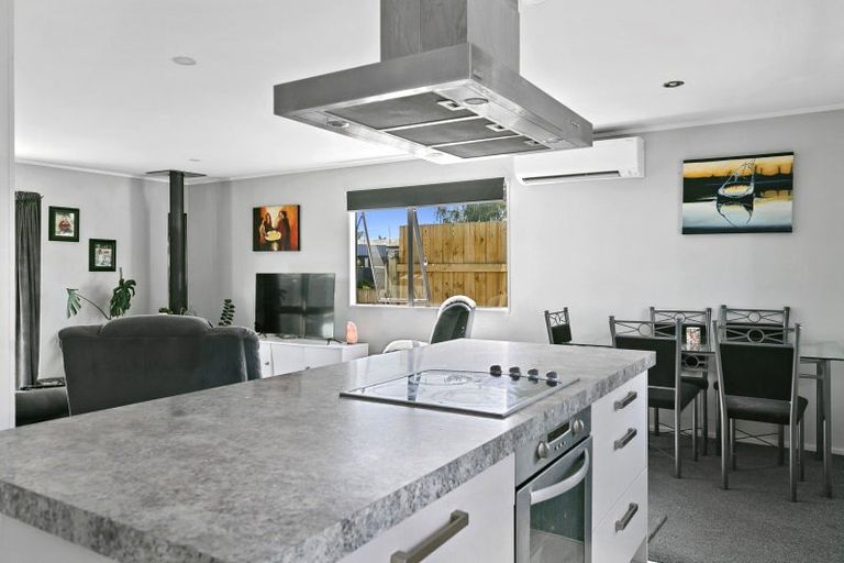 Photo of property in 2/23 Newberry Place, Richmond Heights, Taupo, 3330