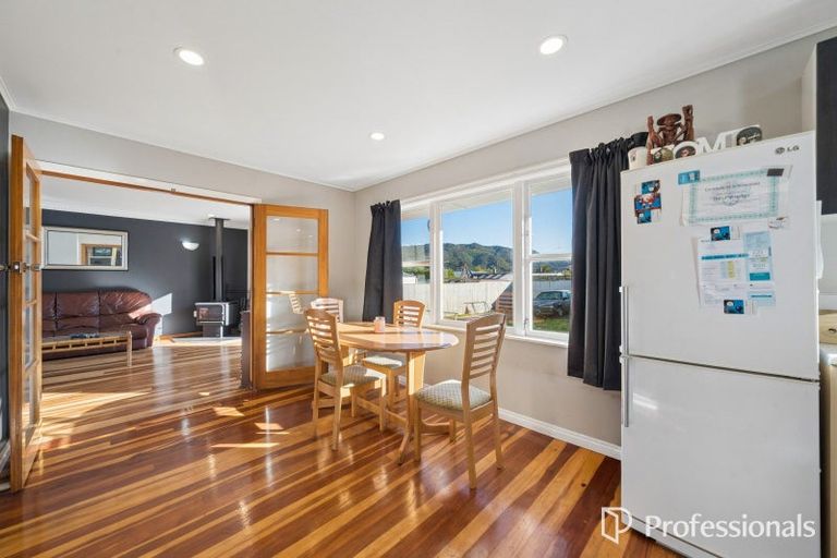 Photo of property in 38 Russell Road, Wainuiomata, Lower Hutt, 5014