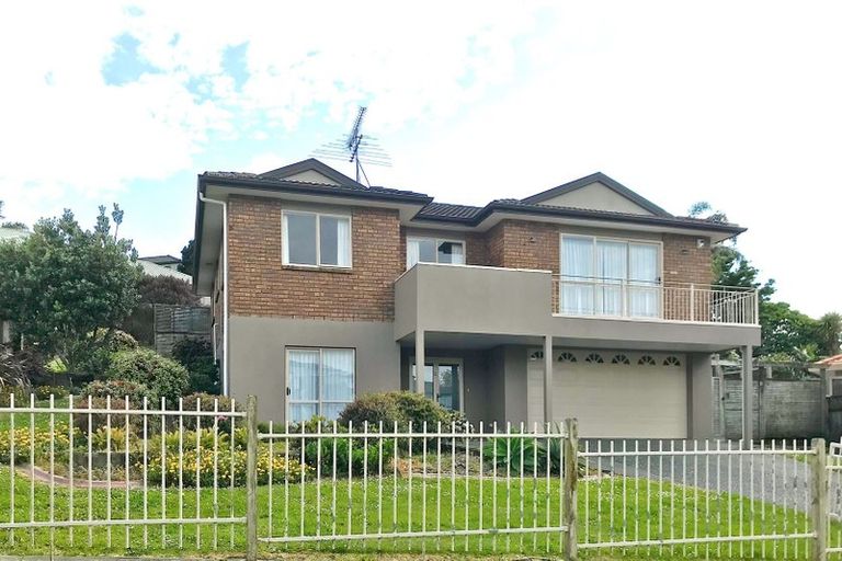 Photo of property in 11 Ambassador Glade, Orewa, 0931