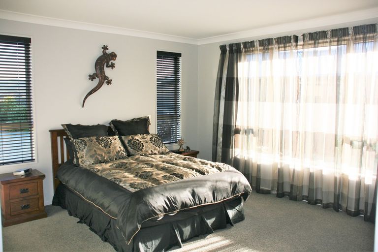 Photo of property in 10 Showgate Crescent, Mosgiel, 9024