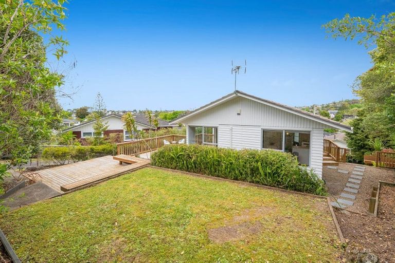 Photo of property in 14 Orton Street, Glenfield, Auckland, 0627