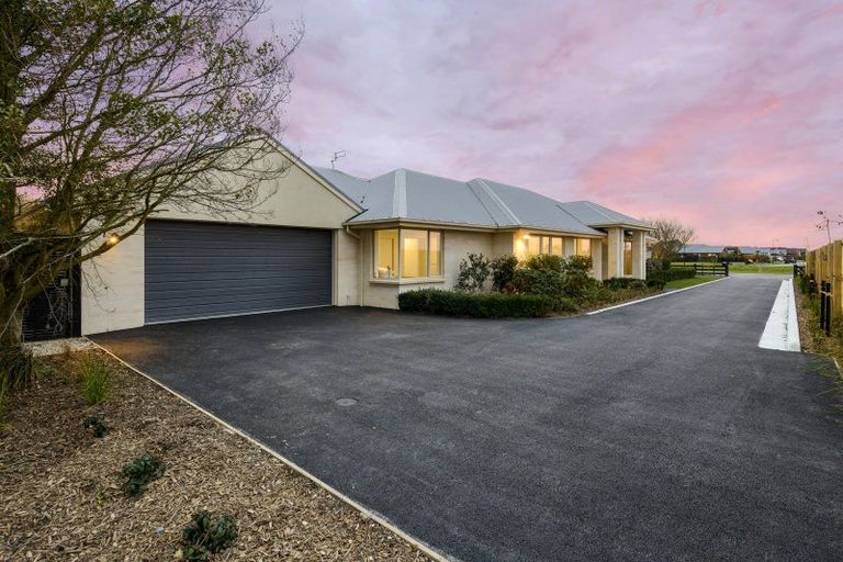 Photo of property in 8 Kahurangi Road, Halswell, Christchurch, 8025