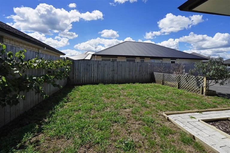 Photo of property in 12 Oolong Court, Huntington, Hamilton, 3210