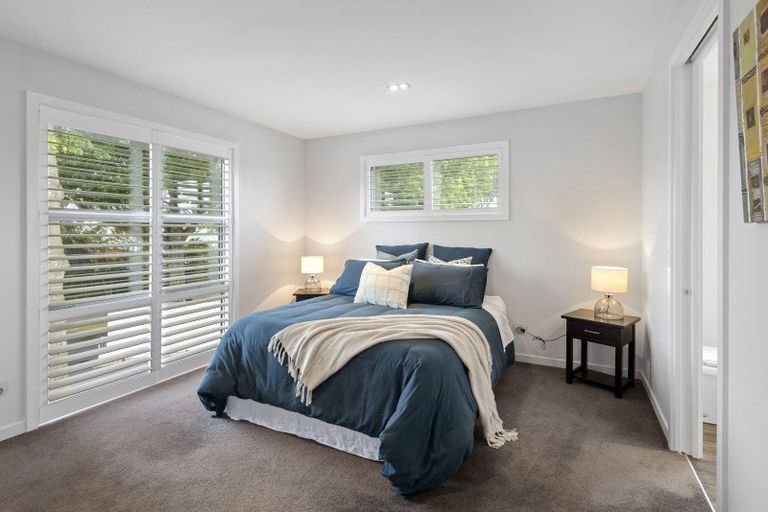 Photo of property in 1 Westall Lane, Avonhead, Christchurch, 8042