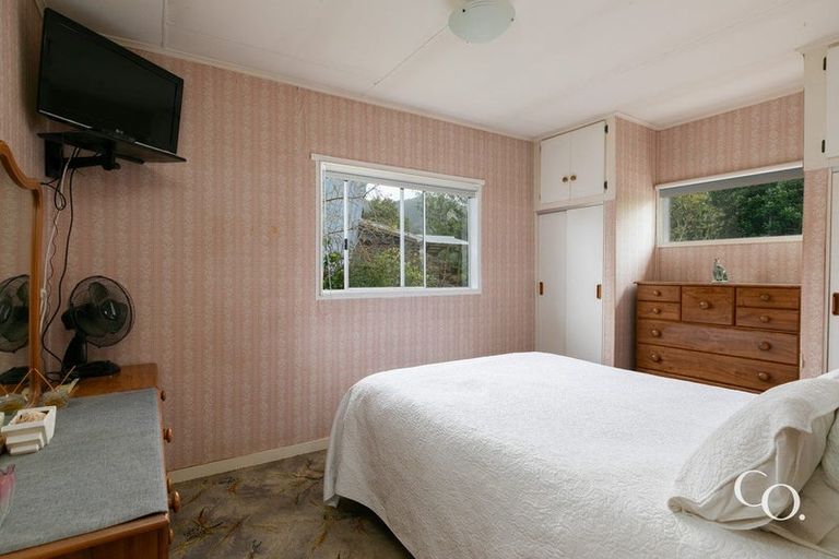 Photo of property in 19 Gillies Crescent, Waimarama, Havelock North, 4294