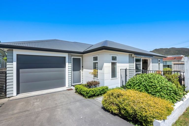 Photo of property in 336 Waiwhetu Road, Fairfield, Lower Hutt, 5011