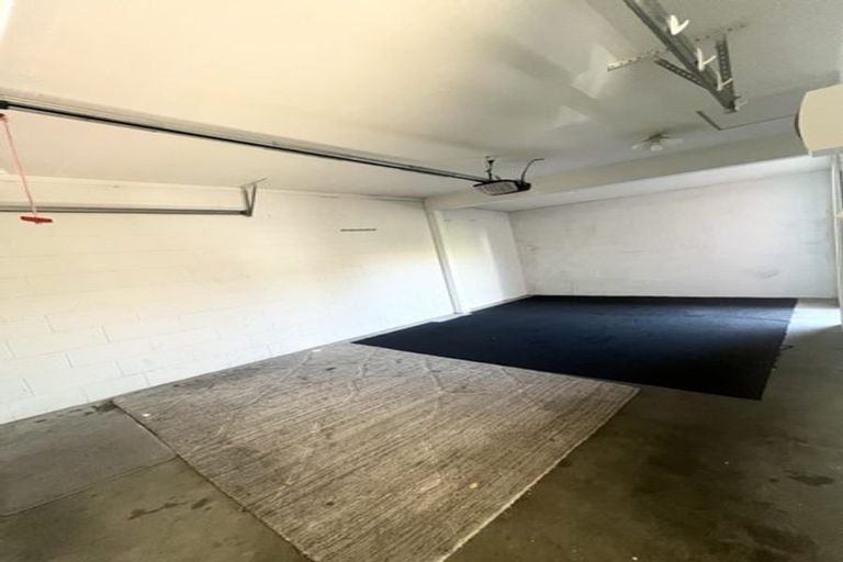 Photo of property in 17b Picton Avenue, Riccarton, Christchurch, 8011