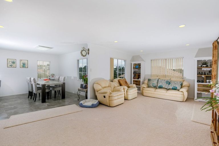 Photo of property in 4 Shannon Place, Torbay, Auckland, 0630
