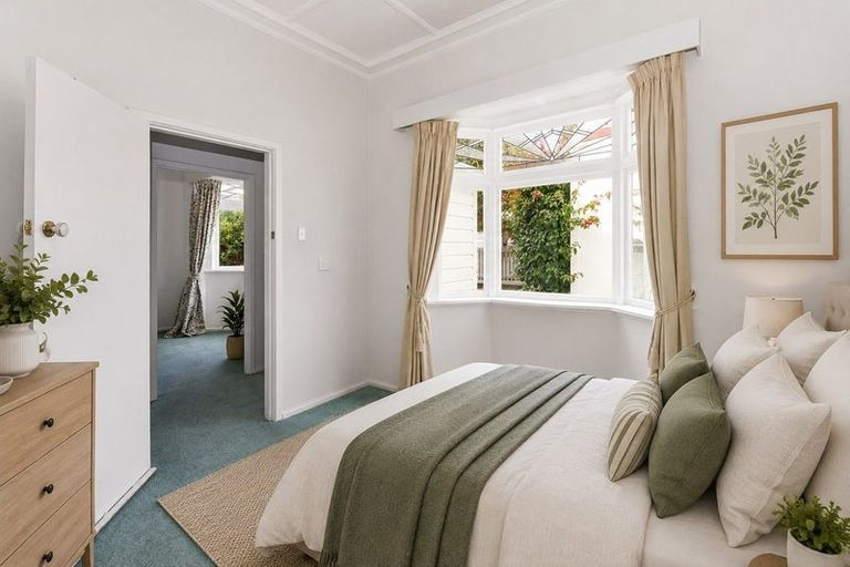 Photo of property in 12 Fernhill Terrace, Wadestown, Wellington, 6012