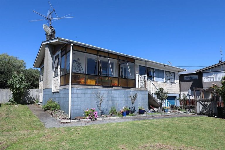 Photo of property in 8 Mcvie Road, Huntly, 3700