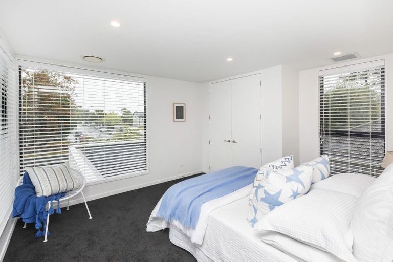 Photo of property in 79 Fendalton Road, Fendalton, Christchurch, 8014